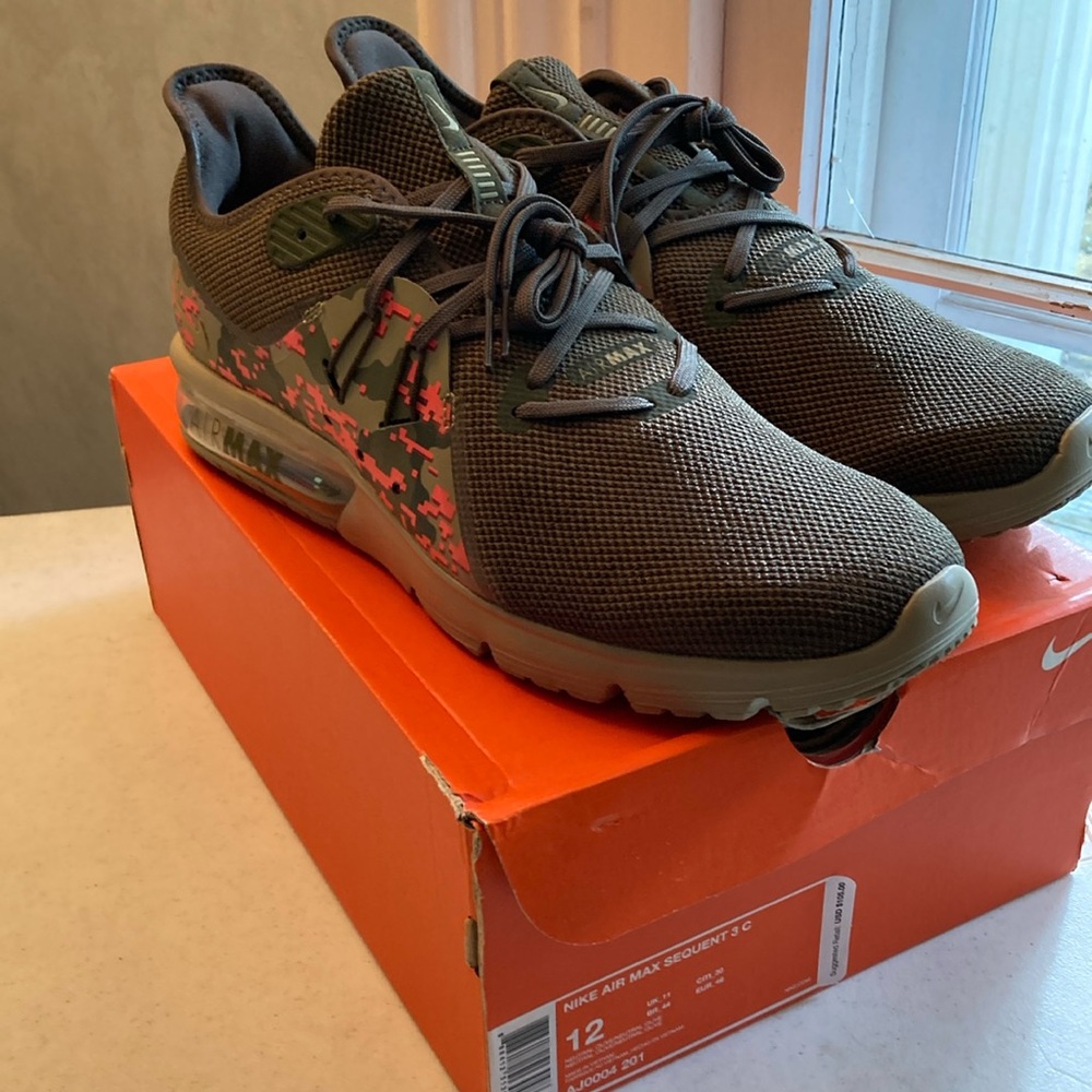 Nike Men’s Olive Green Sneakers with Pink Camo Accents